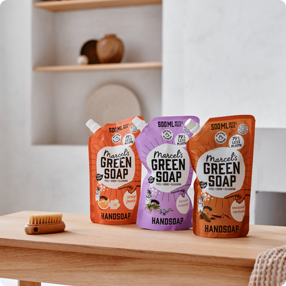 Handzeep Navulling Sandelhout & Kardemom